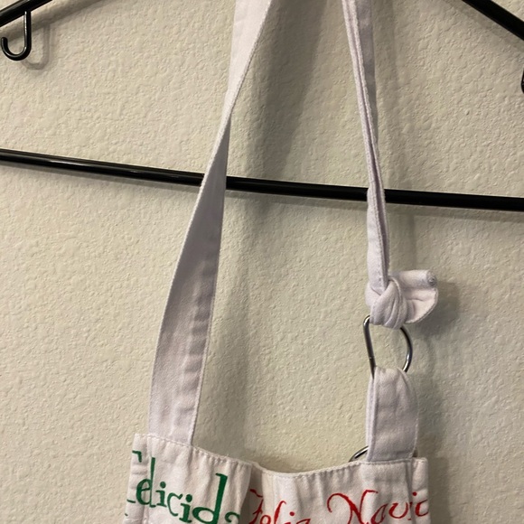 2 Aprons: Feliz navidad pattern. Red and blue dot/ stripes. - Picture 4 of 13